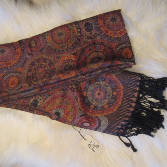 SALE!! geometric fashion scarf NWT (box13) - Picture 2 of 6